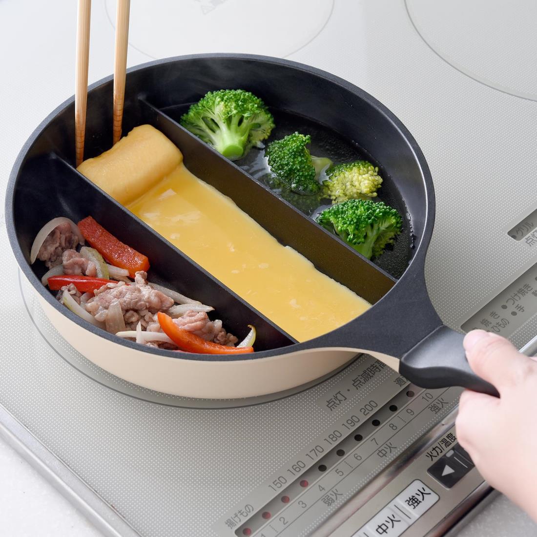 グランドセール 楽天市場】岩鋳 Iwachu オムレツパン18cm(木柄付) 黒焼付 IH対応 鍋・フライパン