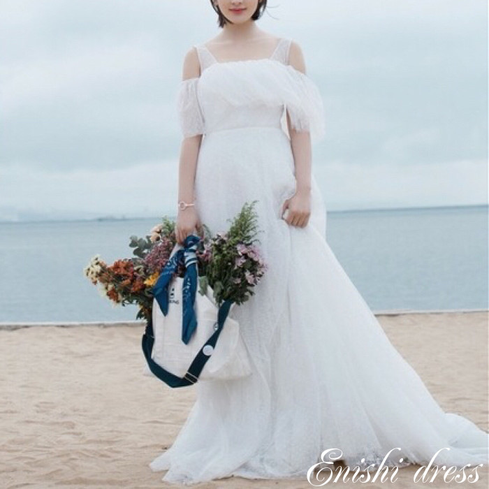 ウェディングドレス オフショルダー チュール 軽い 軽量 結婚式 披露宴 二次会 前撮り パーティー おしゃれ インスタ映え 上品 高級感 豪華 華やか エレガント ゴージャス|縁 ドレス