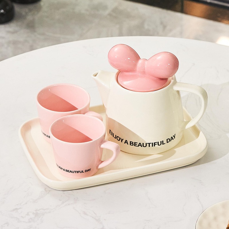 茶器セット 陶器 ティーセット 可愛い 急須 ティーカップとティートレイ コーヒー 紅茶 家庭用セラミック 磁器ティーカップセット 来客用 自宅用 料亭 カフェ 飲食店 誕生日プレゼント ピンク 3点