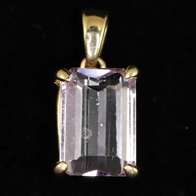 クンツァイト9mmバゲットカット ペンダントトップ K18YG 1.5g｜榎本通商
