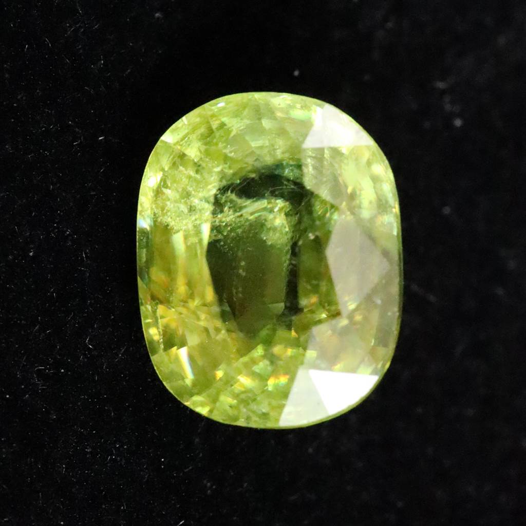 スフェーン グリーン 8.4mmオーバル ファセットカット ルース 2.0ct｜榎本通商
