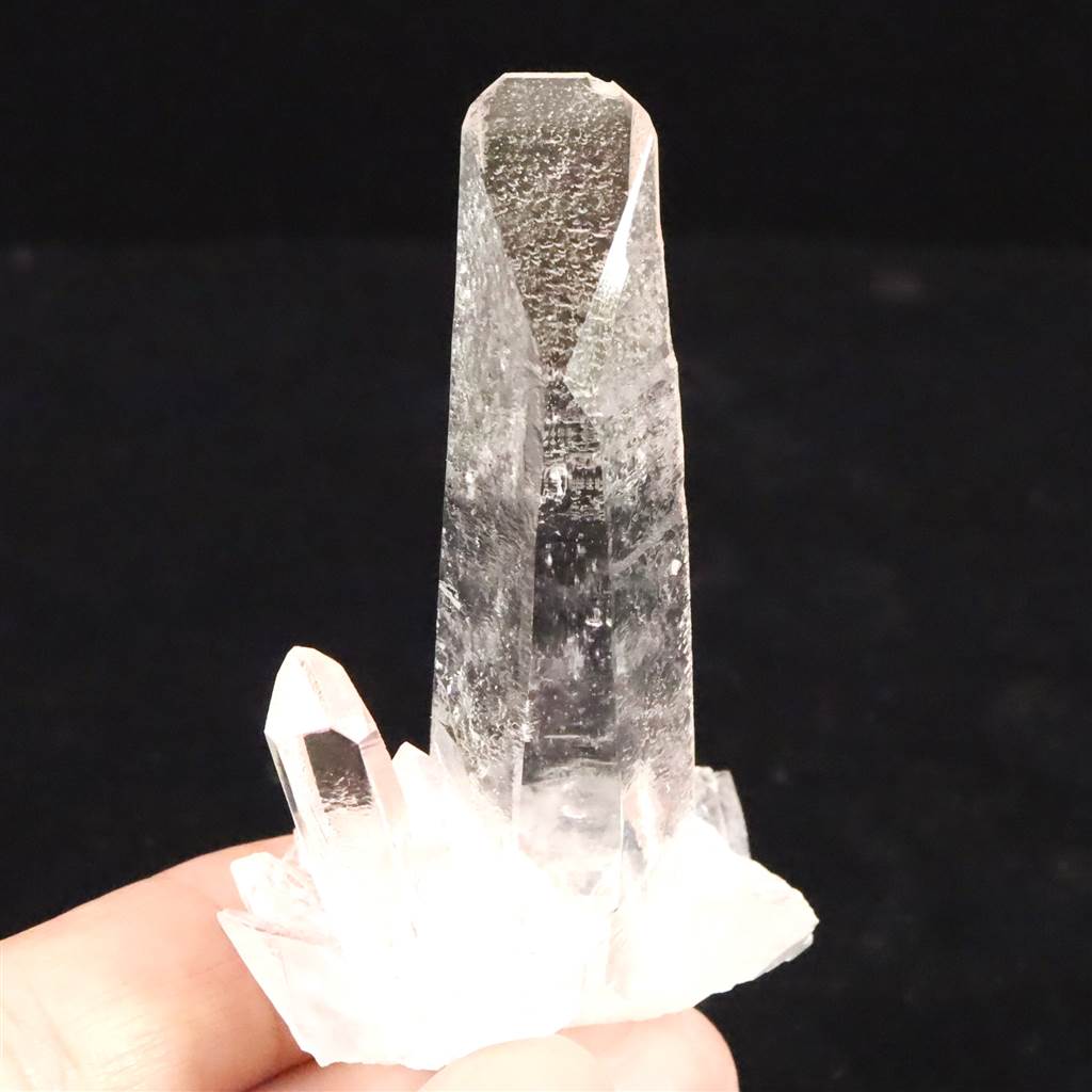 楽天市場】ゼッカデソーザ産（ゼッカデソウザ）水晶 原石 クラスター