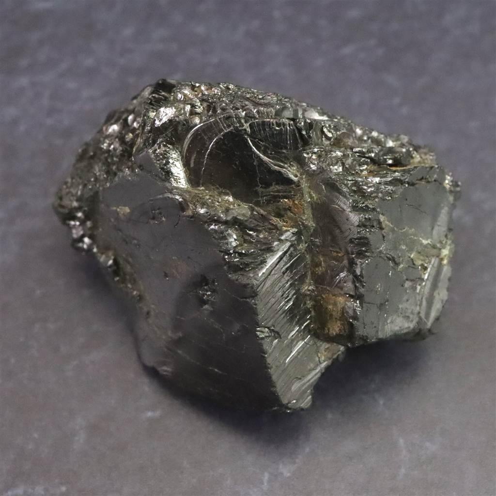 ロシア産 ノーブルシュンガイト　エリートシュンガイト　原石 20.6g