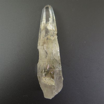 山梨県甲府市水晶峠バッタリ鉱山産 草入り水晶 山梨県甲府市水晶峠バッタリ鉱山産 草入り水晶 山梨県黒平