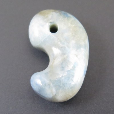 楽天市場】糸魚川 産 高級 本翡翠 『 大勾玉 』 鑑定書付き 国産 天然