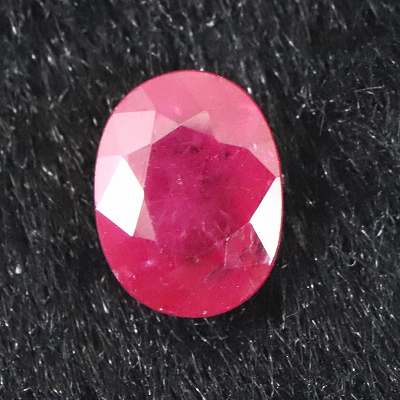 宝石質ルビー AAA 8mmオーバル ファセットカットルース 1.5ct