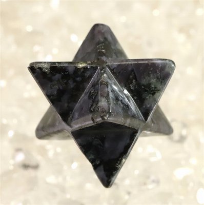 H&E社 ミスティックメルリナイト 40mmマカバスター（証明書付）29.9g 8,400円
