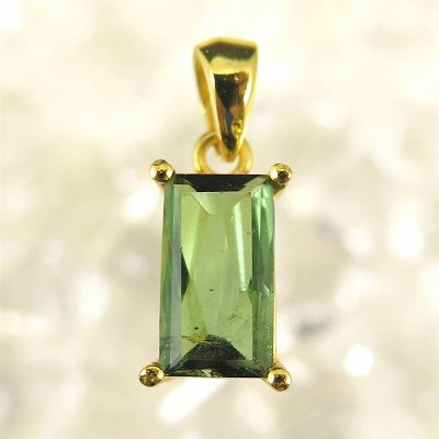 グリーントルマリン 10X6mmレクタングルカット ペンダントトップ 18KGP 1.23g 9,375円