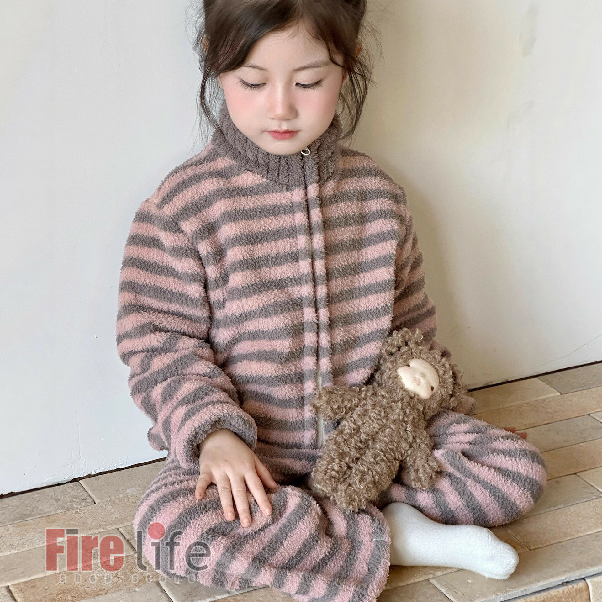 キッズパジャマ ルームウェア 子供パジャマ 上下セット ピンク ブラウン ブルー モコモコ 兄弟お揃い 姉妹お揃い 冬 男の子　女の子 長袖 縞柄 おしゃれ 厚手 ナイトウェア ふわふわ ファスナー部屋着 寝巻き プレゼント ギフト 祝い 100-160cm 送料無料