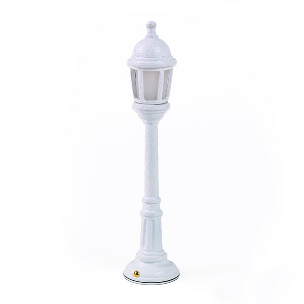 照明 Seletti セレッティ ストリートランプ 照明器具 ストリートランプ インテリア Seletti アート ダイニング White 照明器具 街頭 ライティング アート ハイデザイン おしゃれ ユーモア ユーモアデザイン Entre Square アントレスクエア
