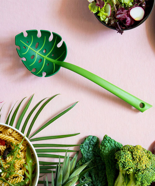 楽天市場】おもしろ雑貨 穴開きお玉 穴あきおたま ジャングルスプーン