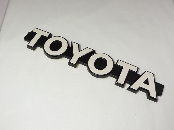 トヨタ純正 ランドクルーザー60 フロントグリルエンブレム トヨタエンブレム 【希少正規国内純正部品】 経年劣化 補修部品 6,034円