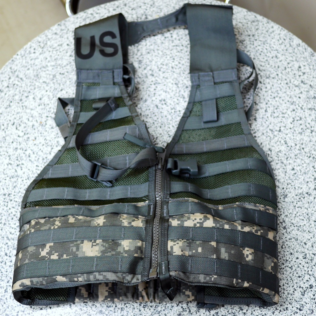 US MOLLE ロードベアリングベスト(LBV) 米軍放出品 タクティカル 楽天市場】US（米軍放出品）Tactical Load Bearing Vest 初期型