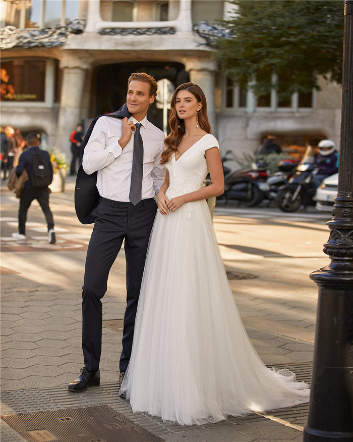 ウェディングドレス セミオーダー サイズカスタマイズ可 手作り Aライン wedding dress 花嫁 挙式 結婚式 披露宴 二次会 ブライダル ws3146