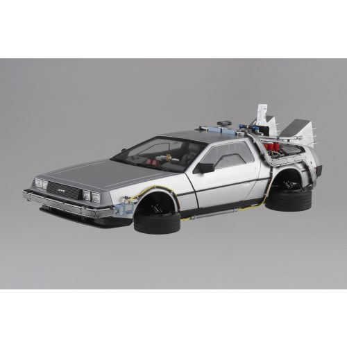 【4/20（月）限定！全品ポイント＋4倍！】ムービーメカ 1／24 『バック・トゥ・ザ・フューチャー PartII』 タイムマシン 【BT-02】 (プラモデル)