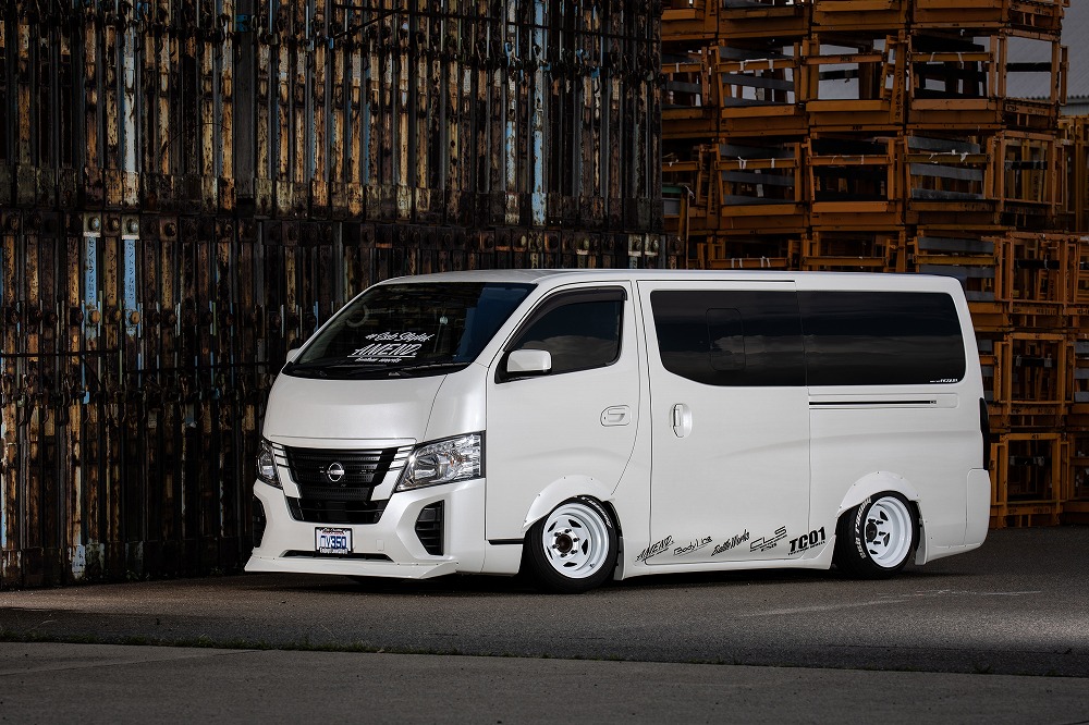 新型キャラバン/E26型 フロントリップスポイラーVer.2 CLS VS