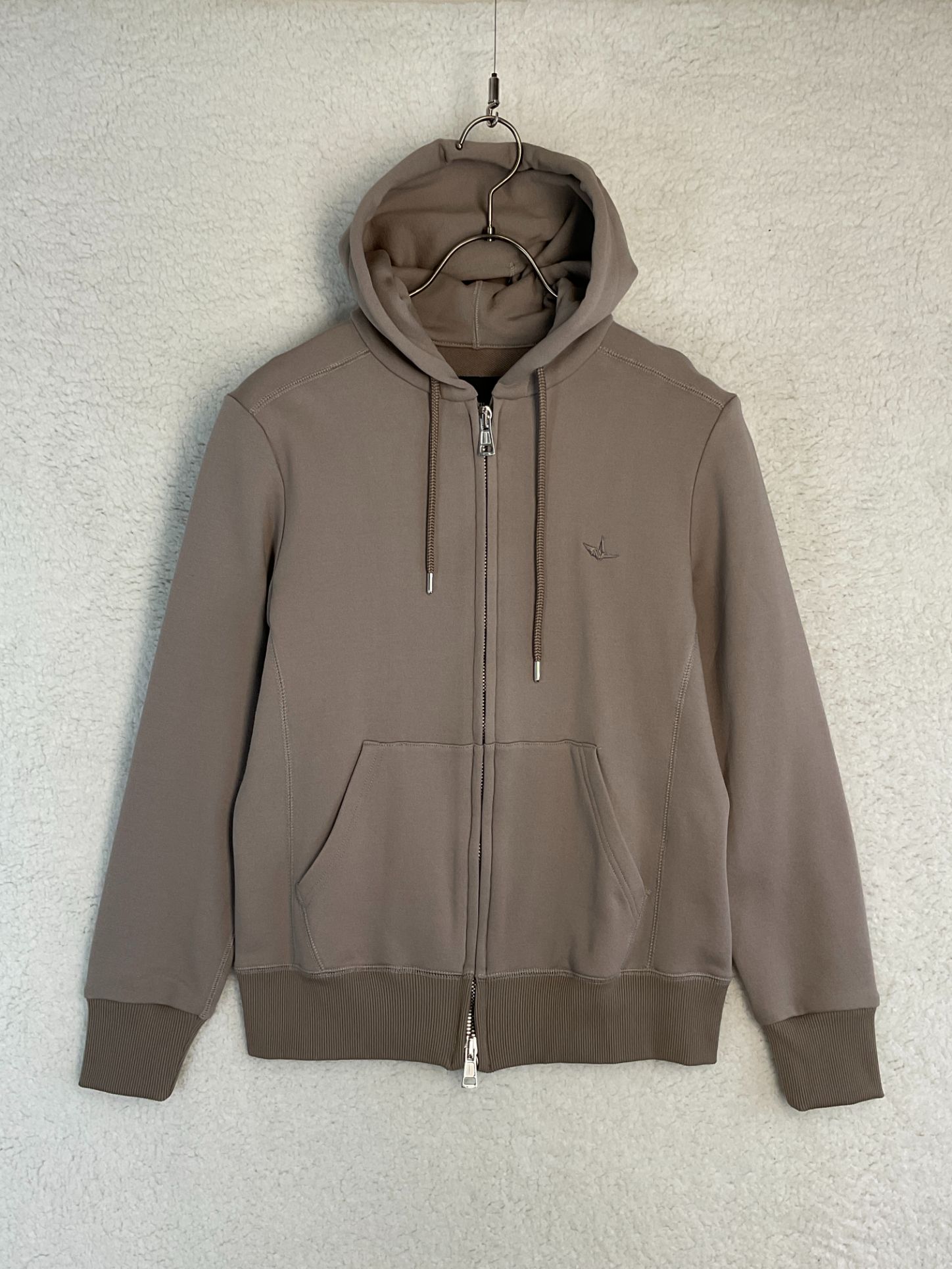 楽天市場】1piu1uguale3 ウノピゥウノウグァーレトレ 4 イエロー ロゴ