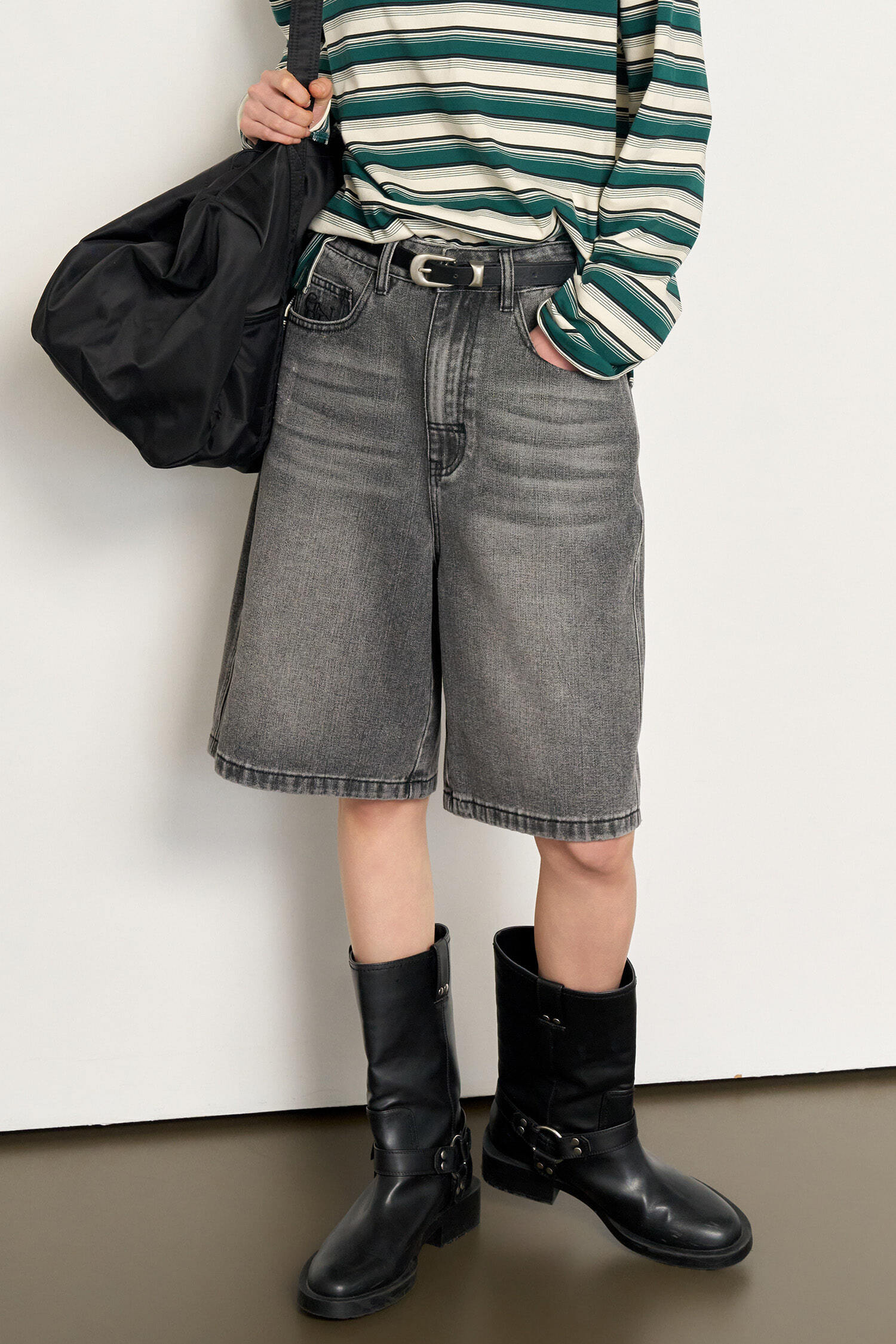 WOMANワイドバミューダデニムパンツ ショートパンツ レディース｜韓国 GENERAL IDEA｜コーディブック