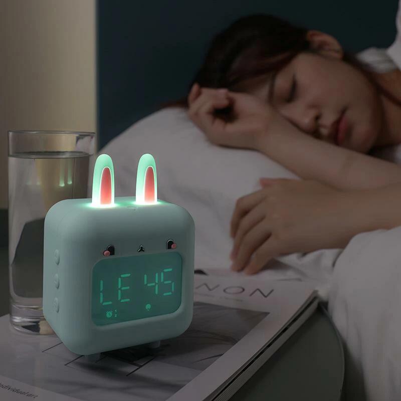 置き時計 子供用 かわいい ウサギ シリコン LED デジタル アラーム スヌーズ機能付き SDカード 音楽再生 ナイトライト 常夜灯 女の子 男の子 ピンク ライトグリーン ライトブルー