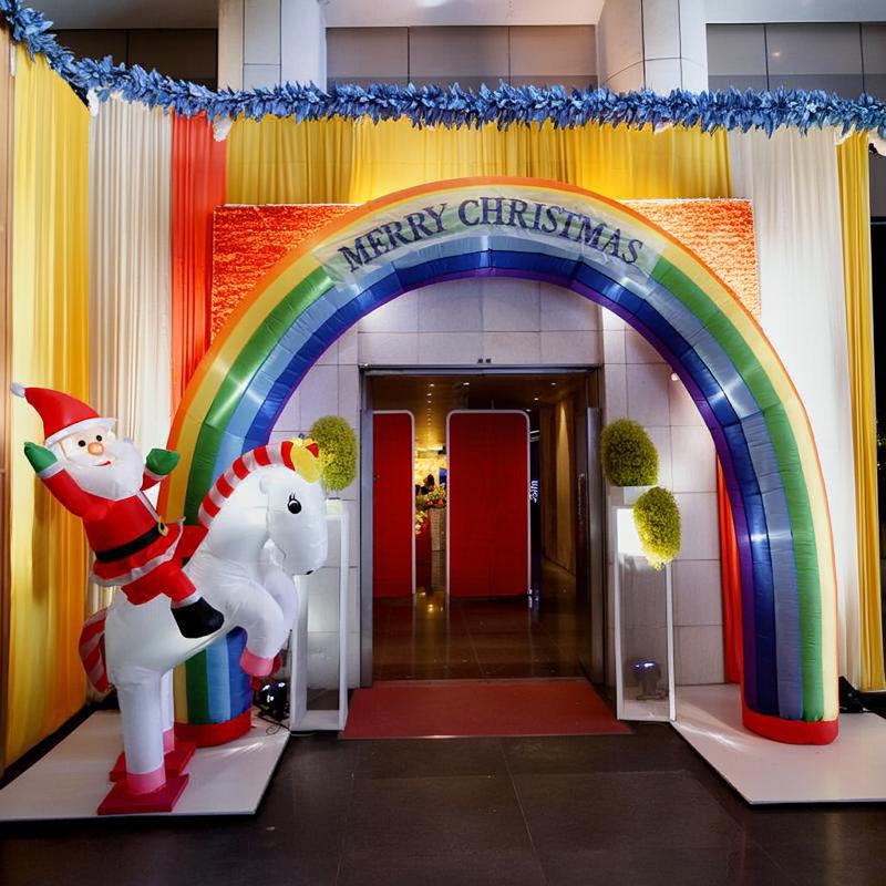 楽天市場】エアーディスプレイアーチ サンタ＆スノーマン