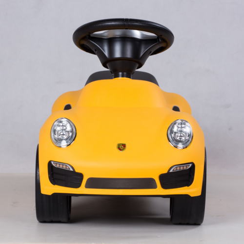 楽天市場 足けり乗用玩具 ポルシェ 911 イエロー Porsche 911 Turbo S Riding Toy Car エスプラネード 楽天市場店