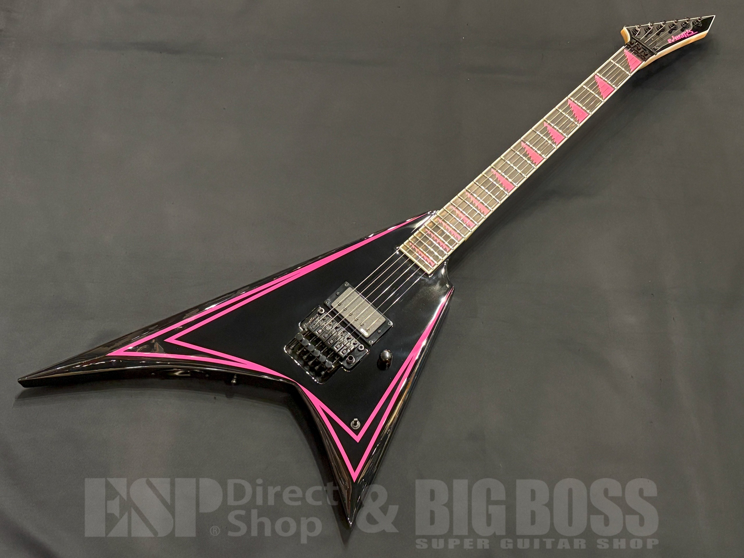 ギター children of bodom ALEXI PINK SAWTOOTH imgrc0078742628.jpg