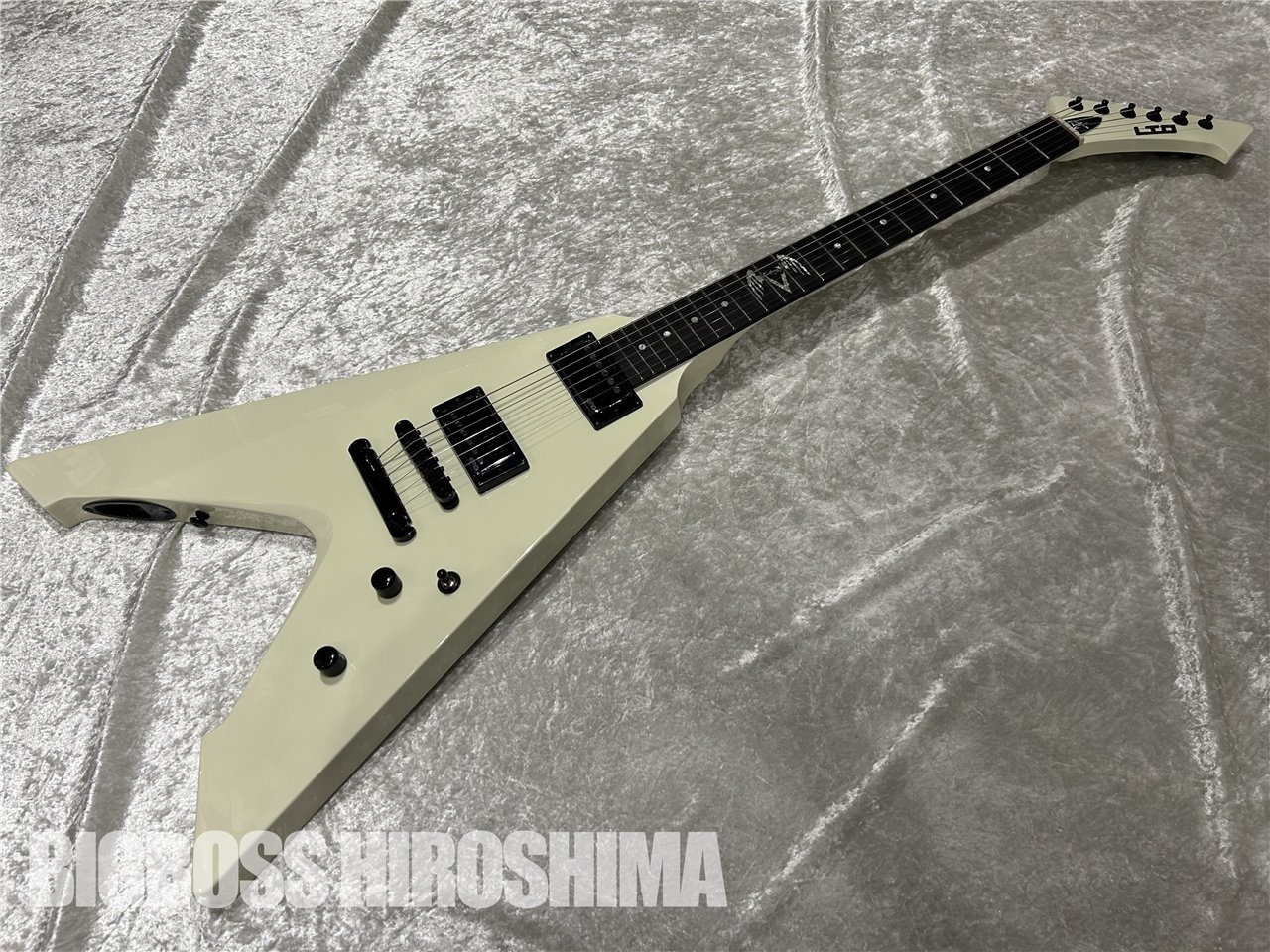 【即納可能】LTD VULTURE (Olympic White)【ESP直営店】[BIGBOSS広島より発送]｜ESP CRAFT HOUSE店
