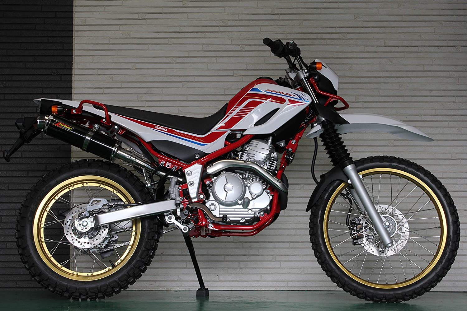 Realspeed セロー250 バイクマフラー 2BK-DG31J FI車専用 クーガ ステンレス ブラックカラー マフラー フルエキ フルエキゾースト カスタム パーツ ドレスアップ 交換 社外品 リアルスピード ヤマハ SEROW250