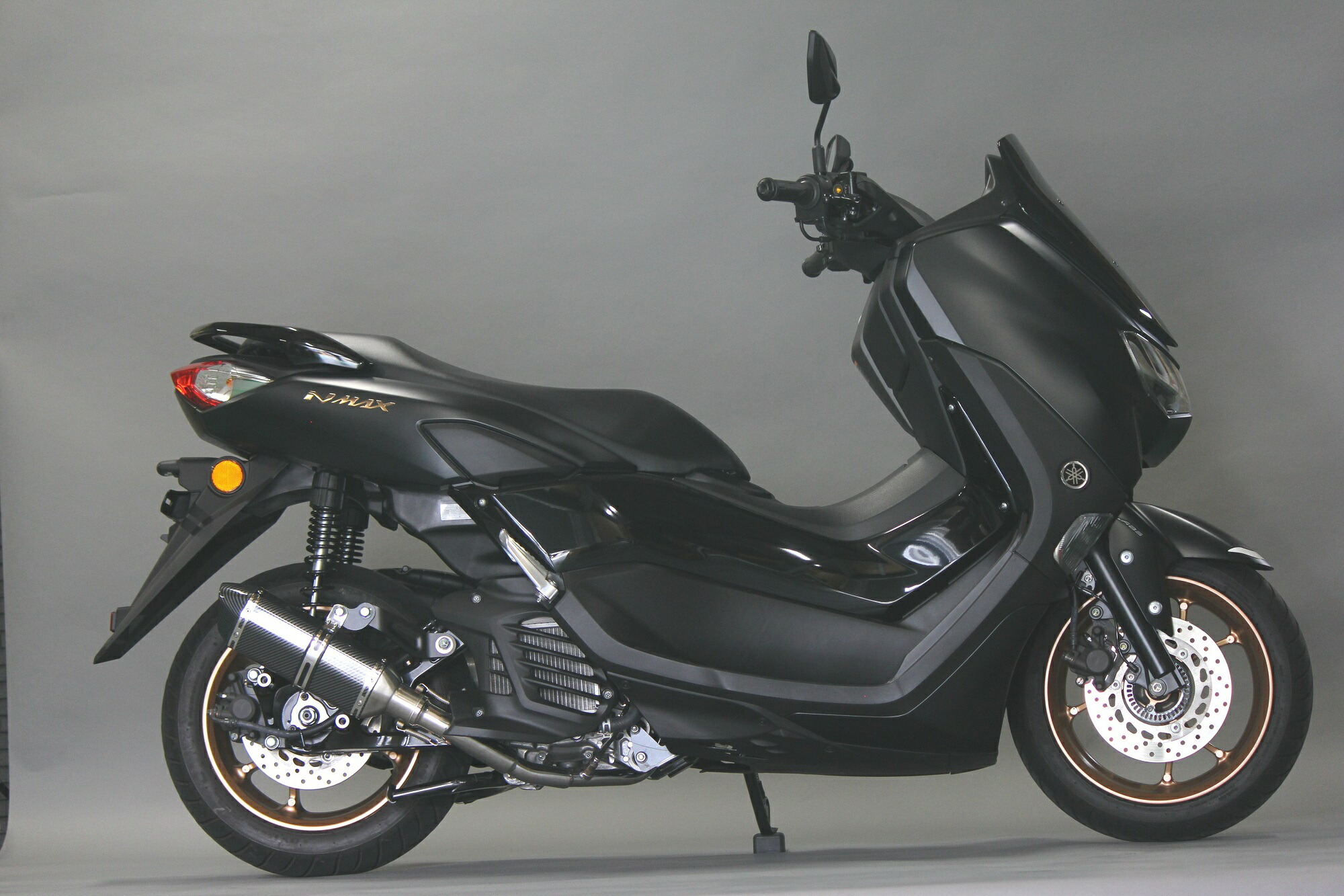 Valiente シグナス グリファス バイクマフラー 8BJ-SEJ4J NMAX125 NMAX155 SEG6J SG66J カルマ カーボンタイプ マフラー フルエキ フルエキゾースト カスタム パーツ ドレスアップ 交換 社外品 重低音 ヤマハ グリフィス