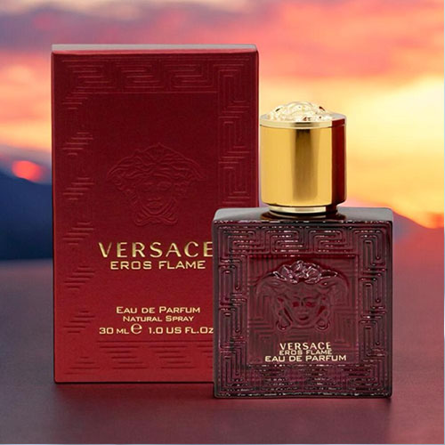 VERSACE EROS ENERGY ヴェルサーチェ エロス エナジー 香水 エロスEDT 200 ml ブルー | VERSACE JP