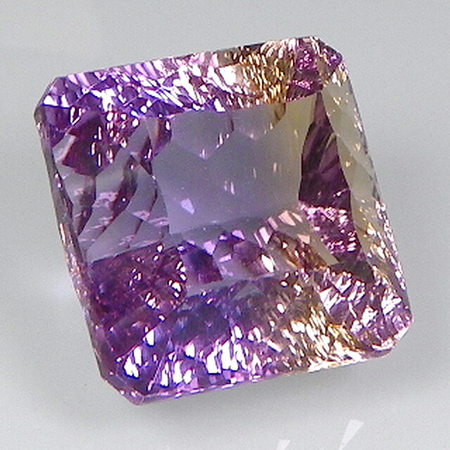 アメトリン　コンケイブカット　11.69ct