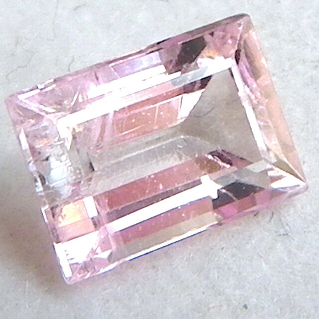 ピンクゾイサイト　0.456ct　 【簡易鑑別済】【訳あり】