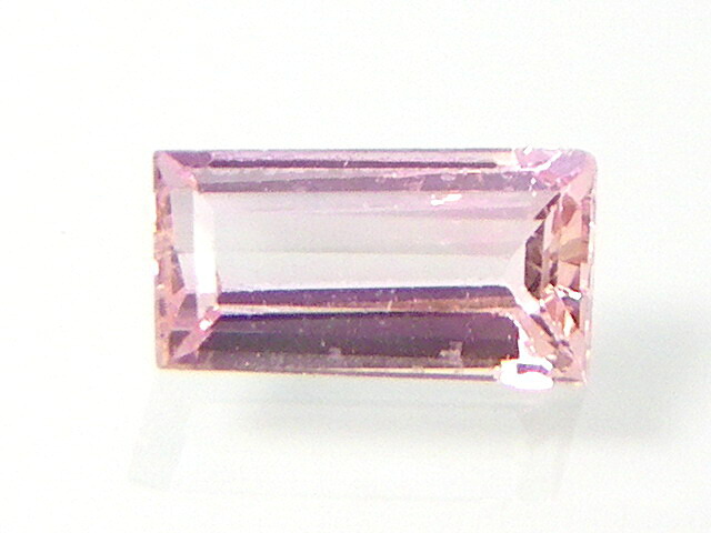 ピンクゾイサイト　0.335ct　【簡易鑑別済】