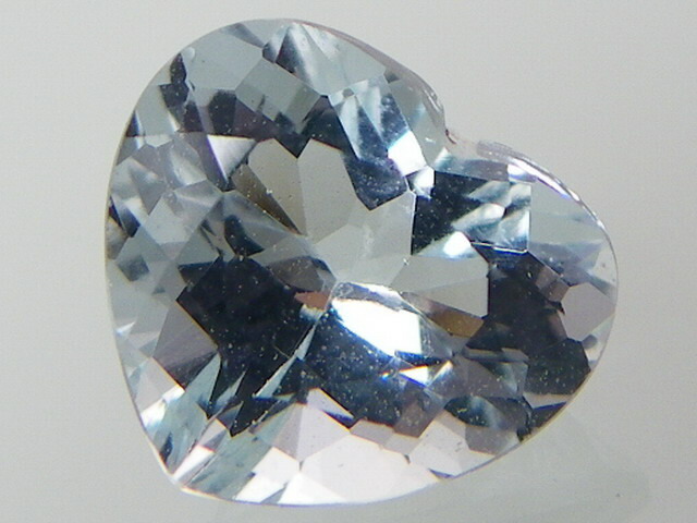 キラキラのアクアマリン　ハートシェイプ　1.29ct　【動画あり】