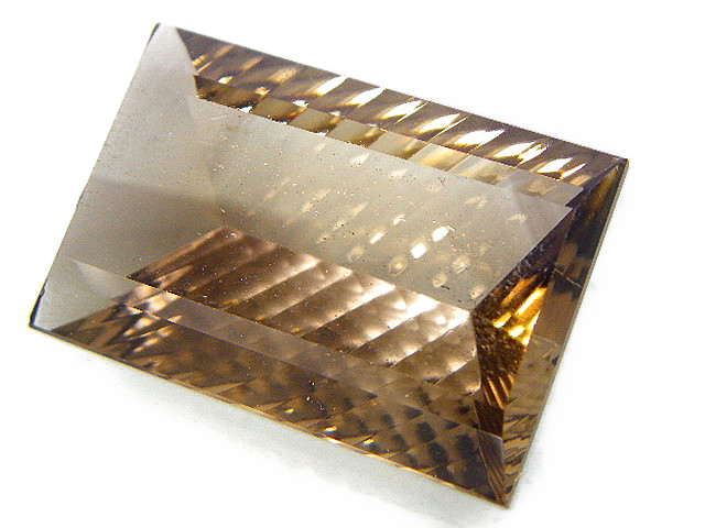 スモーキークォーツ　レアなミレニアムカット　31.15ct　【訳あり】