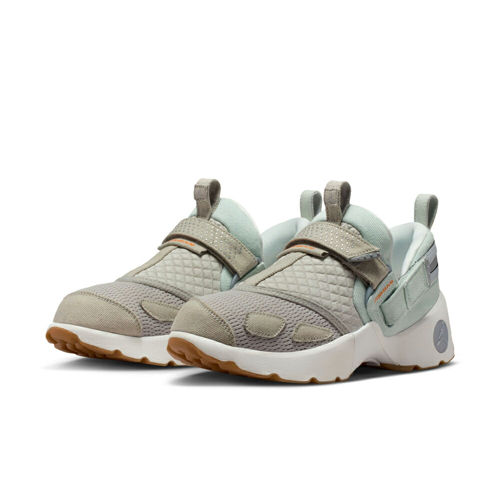 NIKE WMNS JORDAN TRUNNER LXナイキ レディースカジュアルシューズ25-12-S#70