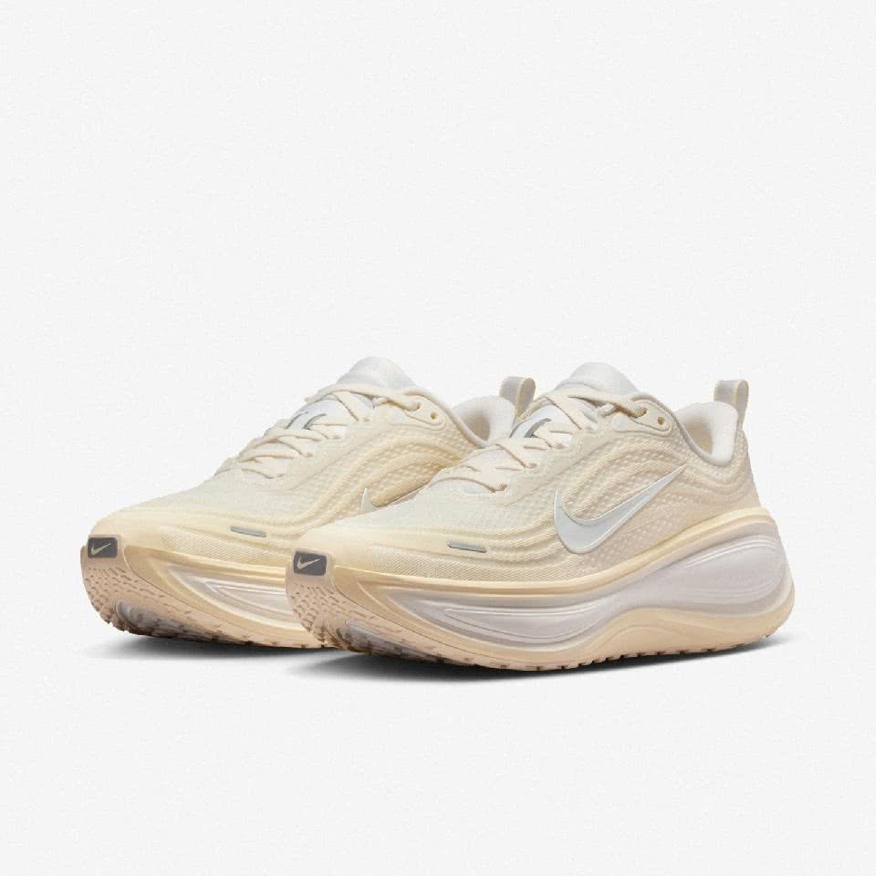NIKE WMNS VOMERO PLUS ナイキ ウィメンズ ボメロ プラス 25-12-S#70 ｜ＥＳＴ premium