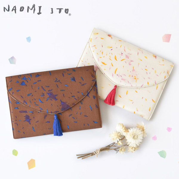 楽天市場 Naomi Ito ナオミイトウ Mere 母子手帳ケース メルシーブラウン メルシーアイボリー Naomi Ito 母子手帳ケース 母子手帳ケース ジャバラ カードケース ダイアリーケース マルチケース 即納 Brilliantbabyブリリアントベビー