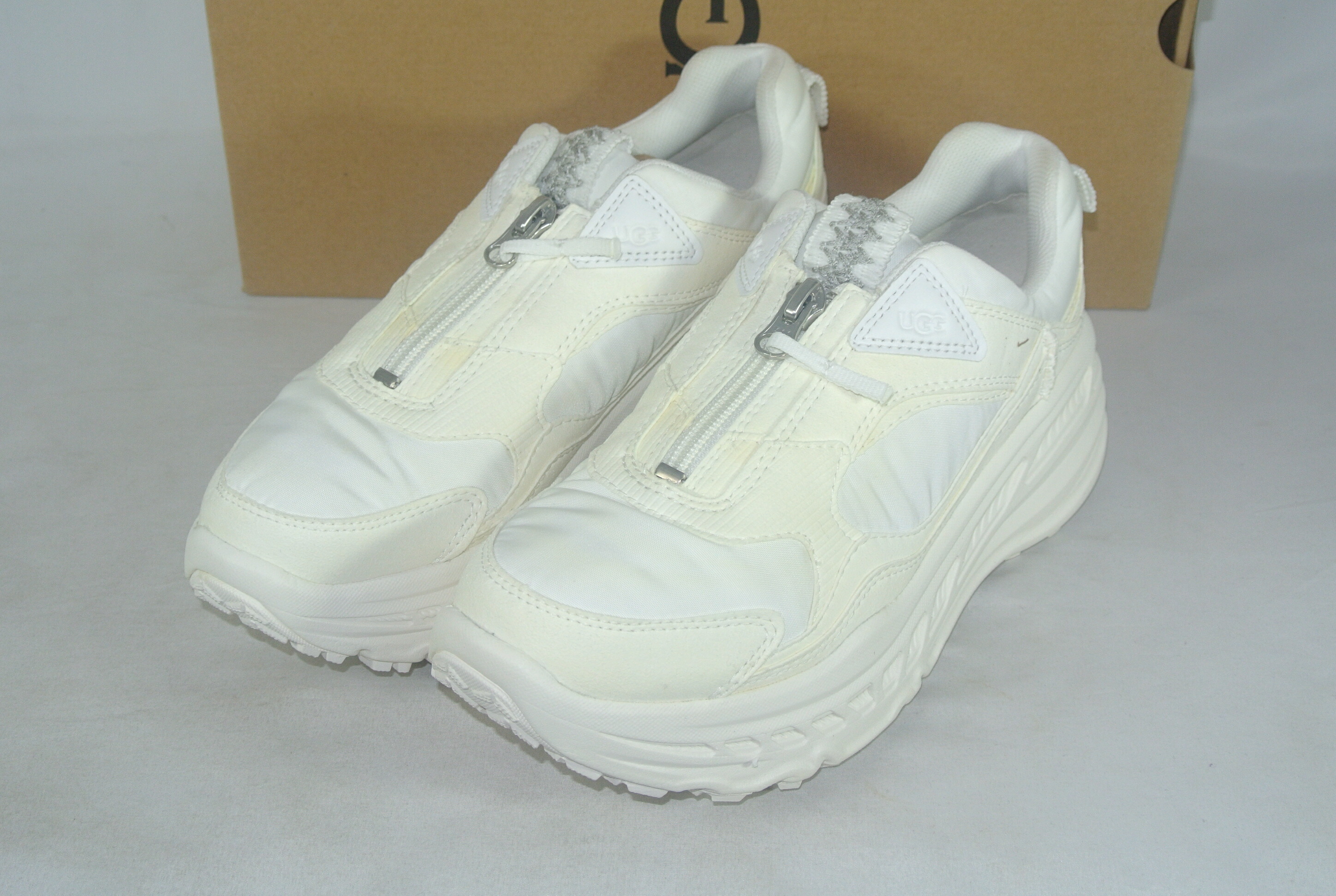 UGG CA805 ZIP アグ スニーカー 23cm グレー 1152959 UGG Australia スニーカー CA805 ZIP / アグ シーエーハチマルゴ