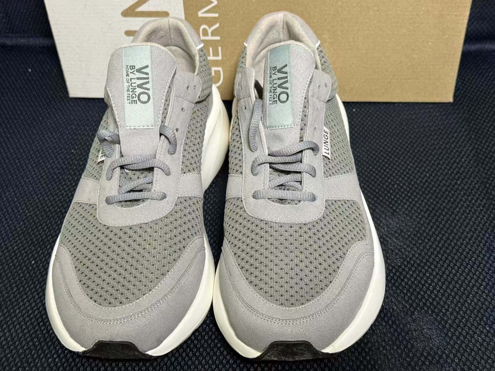 逃げ口 結核症 ヴィヴォラン 厚底 メンズ スニーカー 駈けっくらシューズ Lunge Vivo Run N SILVER WHITE LTN220SSW US9.5/25.7-26.0コマーシャル 中古美品/貨物輸送無料/激安懲らしめる