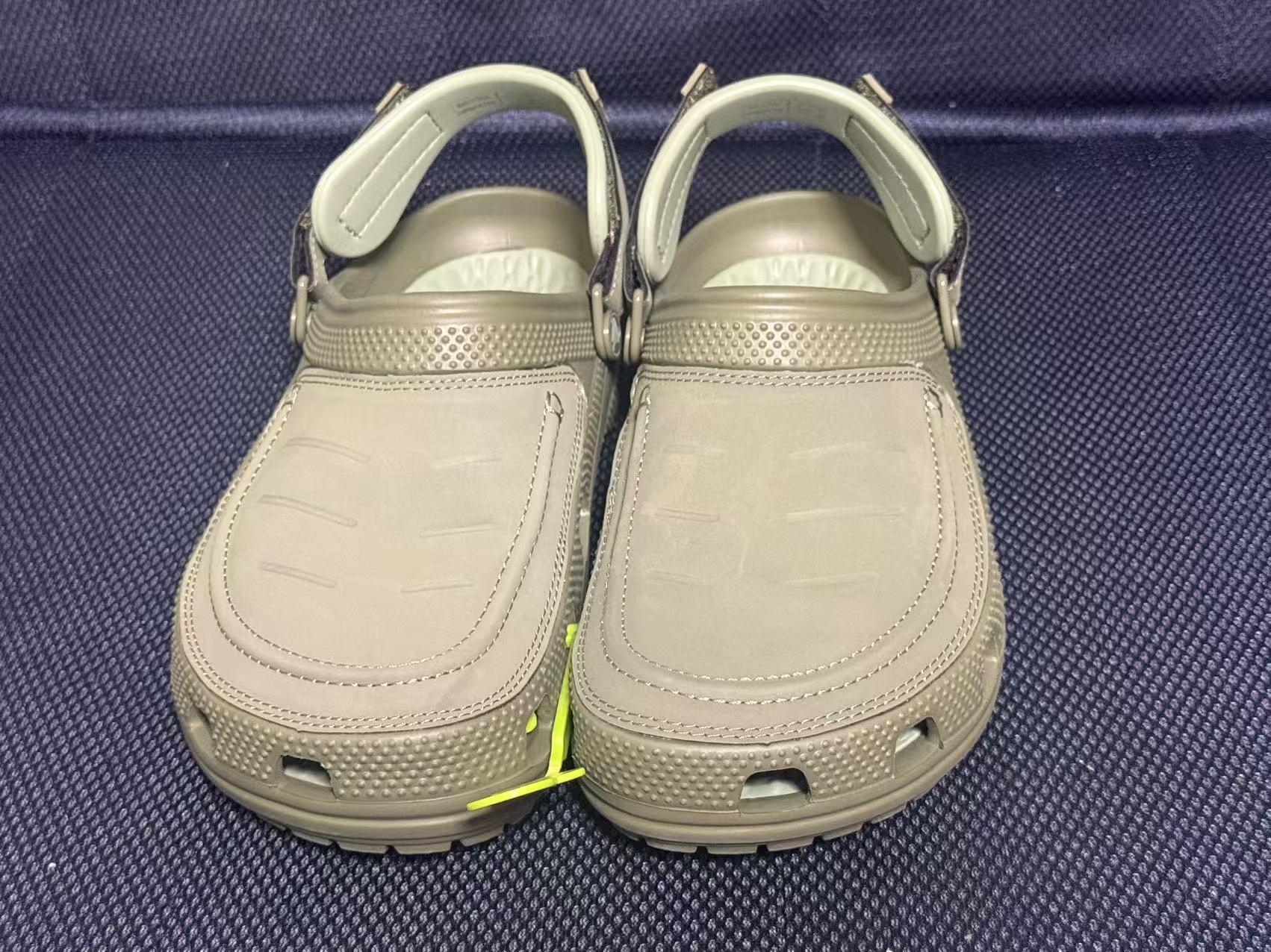 逃げ口Crocs メンズ ユーコンビスタ2 LR クロッグスポーツサンダル 27コマーシャル 未当て嵌める/貨物輸送無料/激安