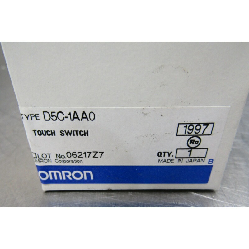 新品★貨物輸送無料★OMRON オムロ D5C-1AA0 用リミットスイッチ★1年引き請ける