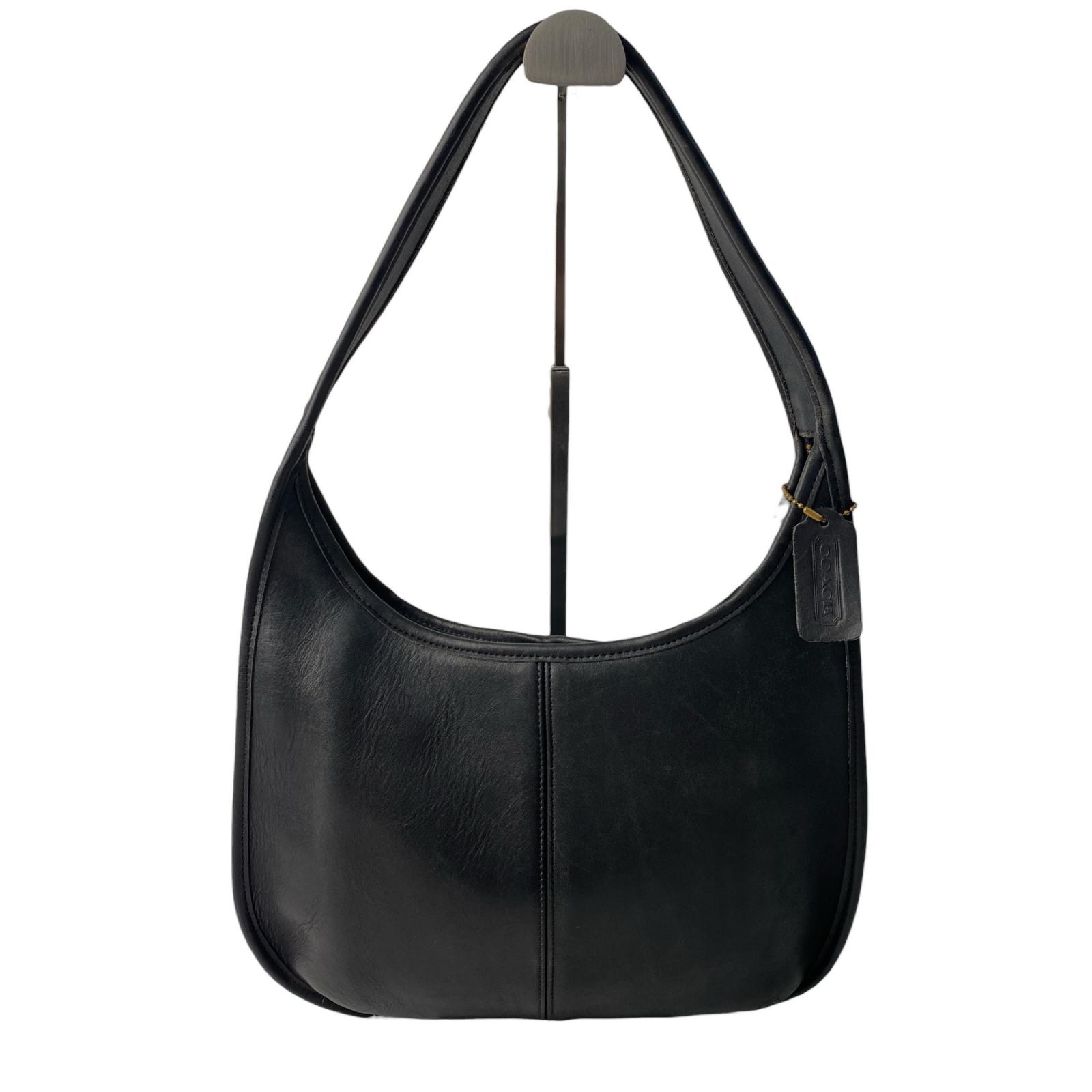 オールドコーチ old coach ショルダーバッグ エルゴ 9025 黒いこと 肩がけ レディース【中古】