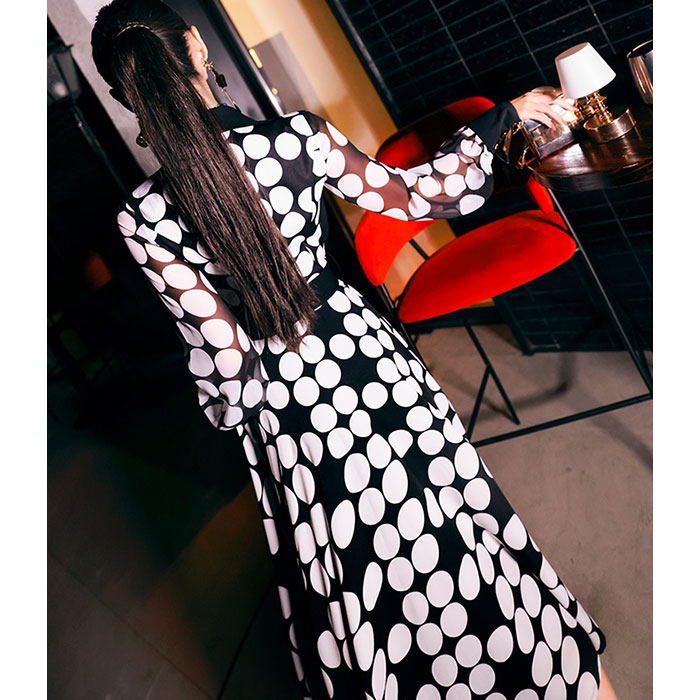 限定50 Offクーポン配布中 ワンピース ロング きれいめ おしゃれ エレガント 長袖 セクシー セクシーワンピース セクシーワンピ マキシ ドレス クラブ キャバ 大人 スタイル 胸元 細見え 色気 セクシードレス 40代 韓国ドレス 韓国 服 服装 黒 ブラック 秋冬物 秋服 夏服