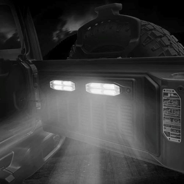 ジープ ラングラー JL リアゲートランプ AZUTO アズート MHG-047 ラゲッジランプ LED 増設 ライト Jeep Wrangler 荷室 明るい カスタム パーツ アクセサリー 内装 キャンプ アウトドア 2018年～現行 スポーツ サハラ ルビコン 4xe 4ドア 2ドア