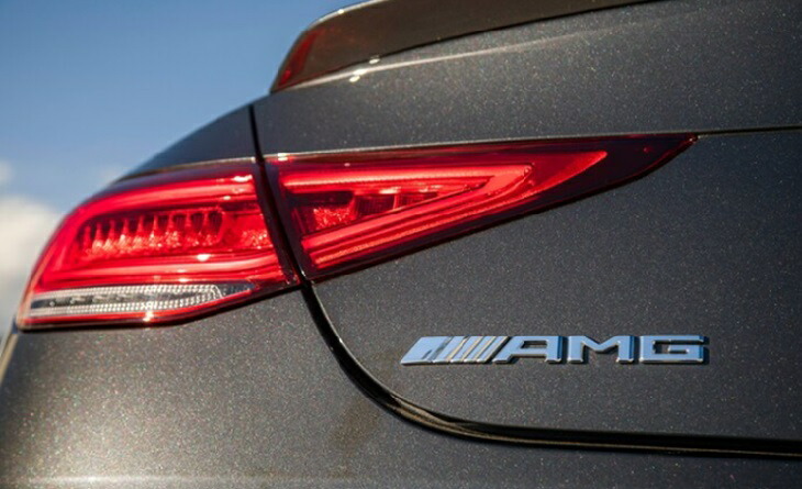【純正品】メルセデスベンツトランクスポイラCLS53AMG CLS220 450 純正品】メルセデスベンツトランクスポイラCLS53AMG CLS220 450