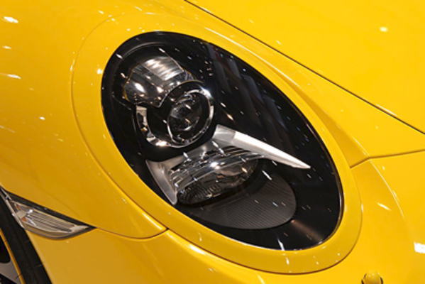 定番の中古商品 TECHART テックアート ヘッドライトカバー PORSCHE 