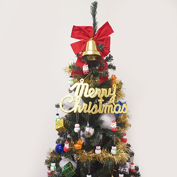 No 9473 クリスマス飾り 壁飾り デコレーション パーティー イベント用品 クリスマスツリー 飾りつけ クリスマス ツリー180ｃｍ オーナメント付き とクリスマスキーホルダー5種50個セット 販促イベント屋