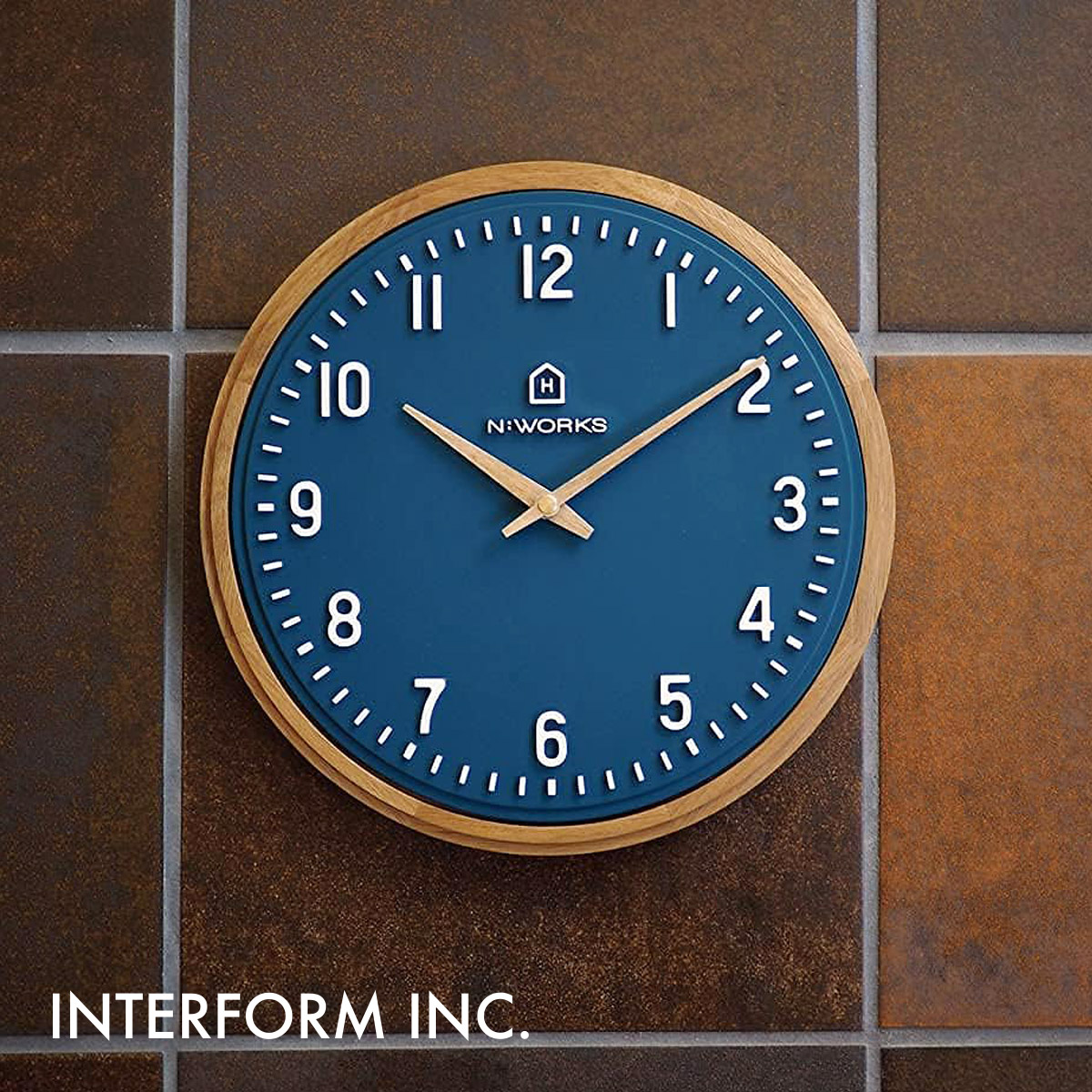 Ekolu エコル ウォールクロック CL-4072 INTERFORM インターフォルム 壁掛け時計 インテリア カジュアル モダン スイープムーブメント 連続秒針 静音 おしゃれ シンプル【沖縄・離島 お届け不可】｜everyday 10,868円