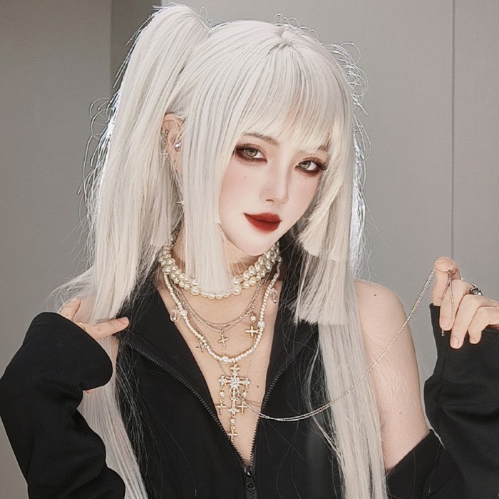 姫カット 中世の貴族風 ストレート シルバーホワイト 銀髪 フルウィッグ かつら 女性 長髪 ロングウィッグ ロングヘア ロリータ lolita 前髪あり 自然 可愛い wig コスプレ 耐熱ウィッグ 小顔効果 コスチューム 仮装 文化祭 学園祭 演劇 舞台 イベント 変装 女装 dp244x1_1.jpg